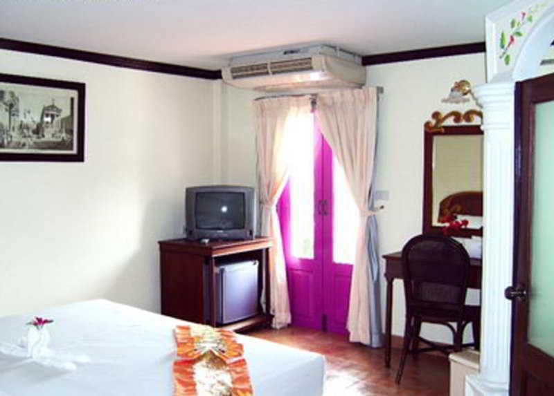 Capri Hotel